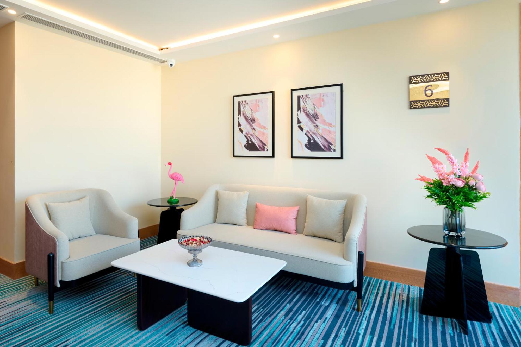 Iris Sarovar Portico 古尔冈 外观 照片