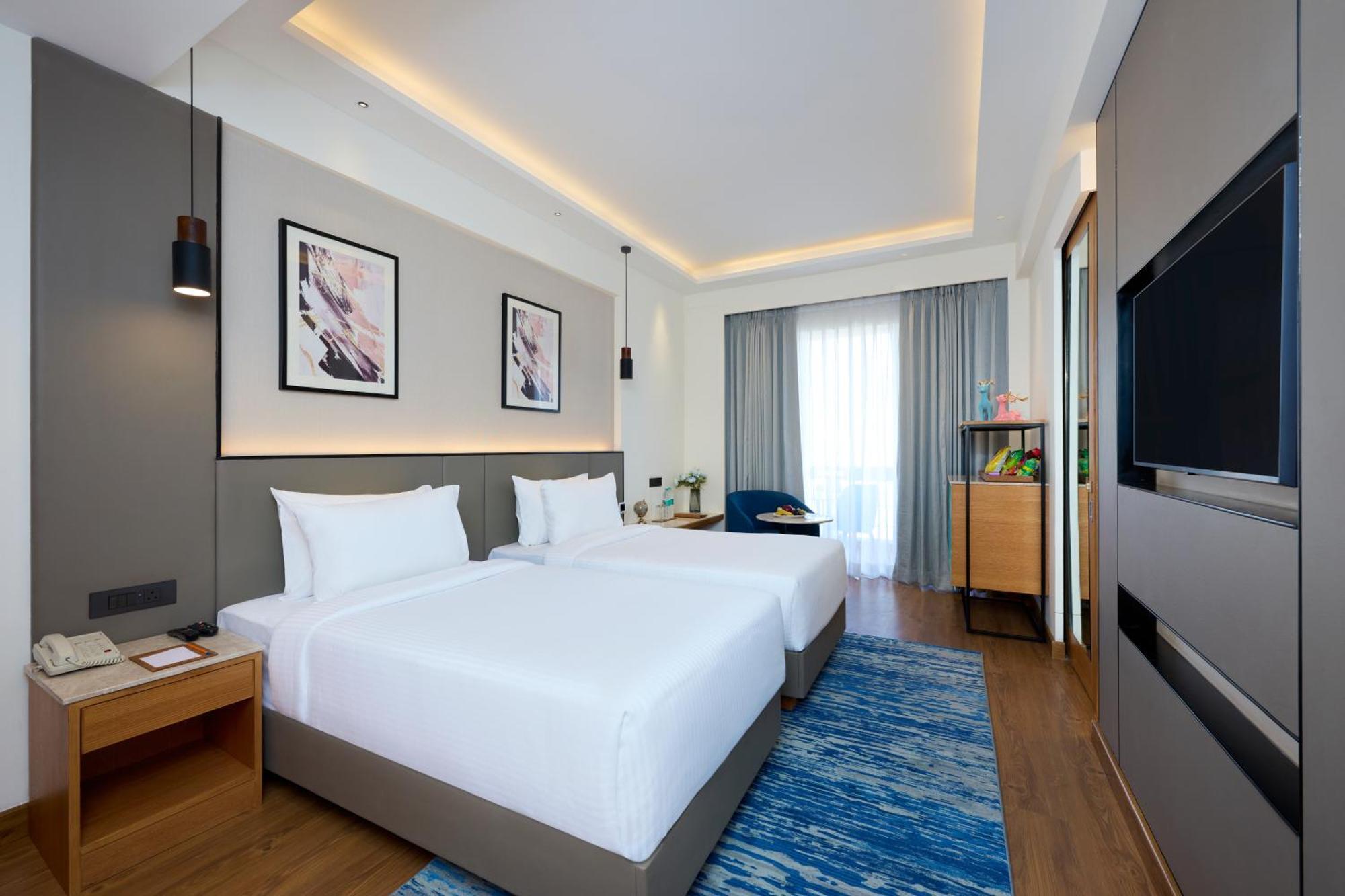 Iris Sarovar Portico 古尔冈 外观 照片
