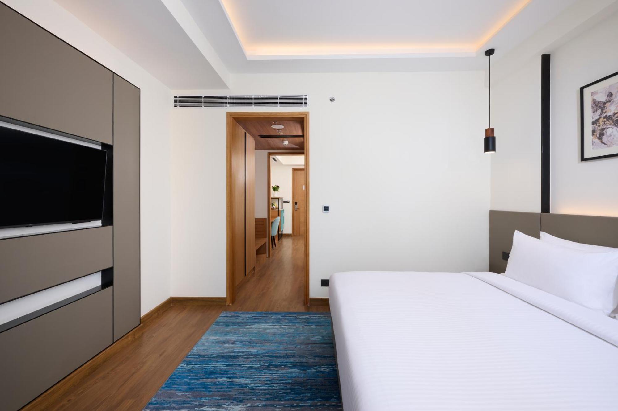 Iris Sarovar Portico 古尔冈 外观 照片