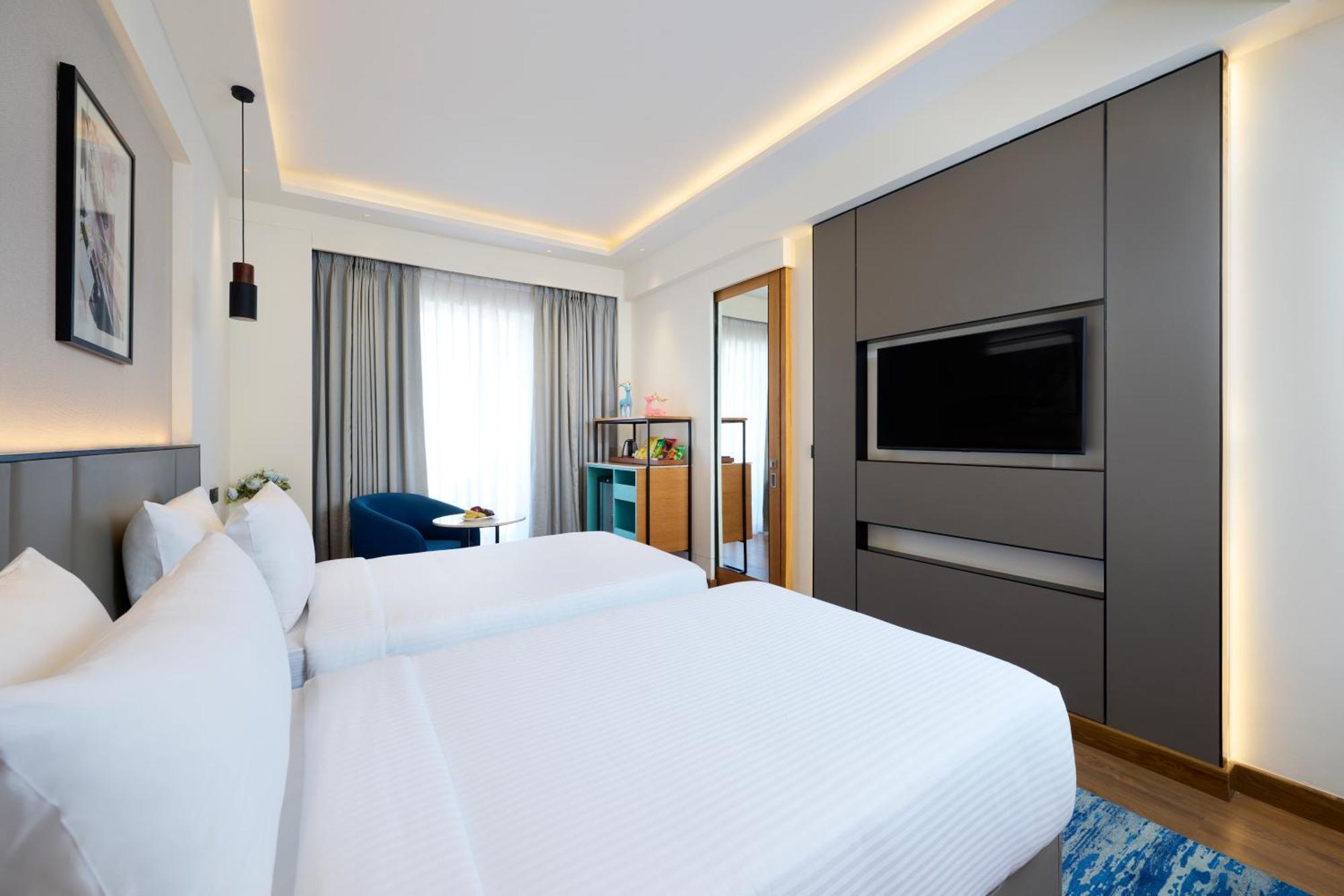 Iris Sarovar Portico 古尔冈 外观 照片