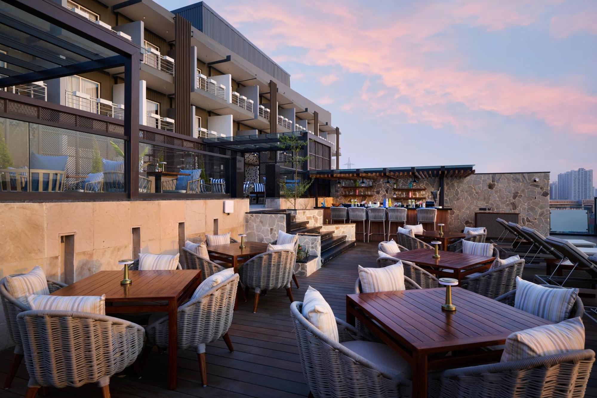 Iris Sarovar Portico 古尔冈 外观 照片