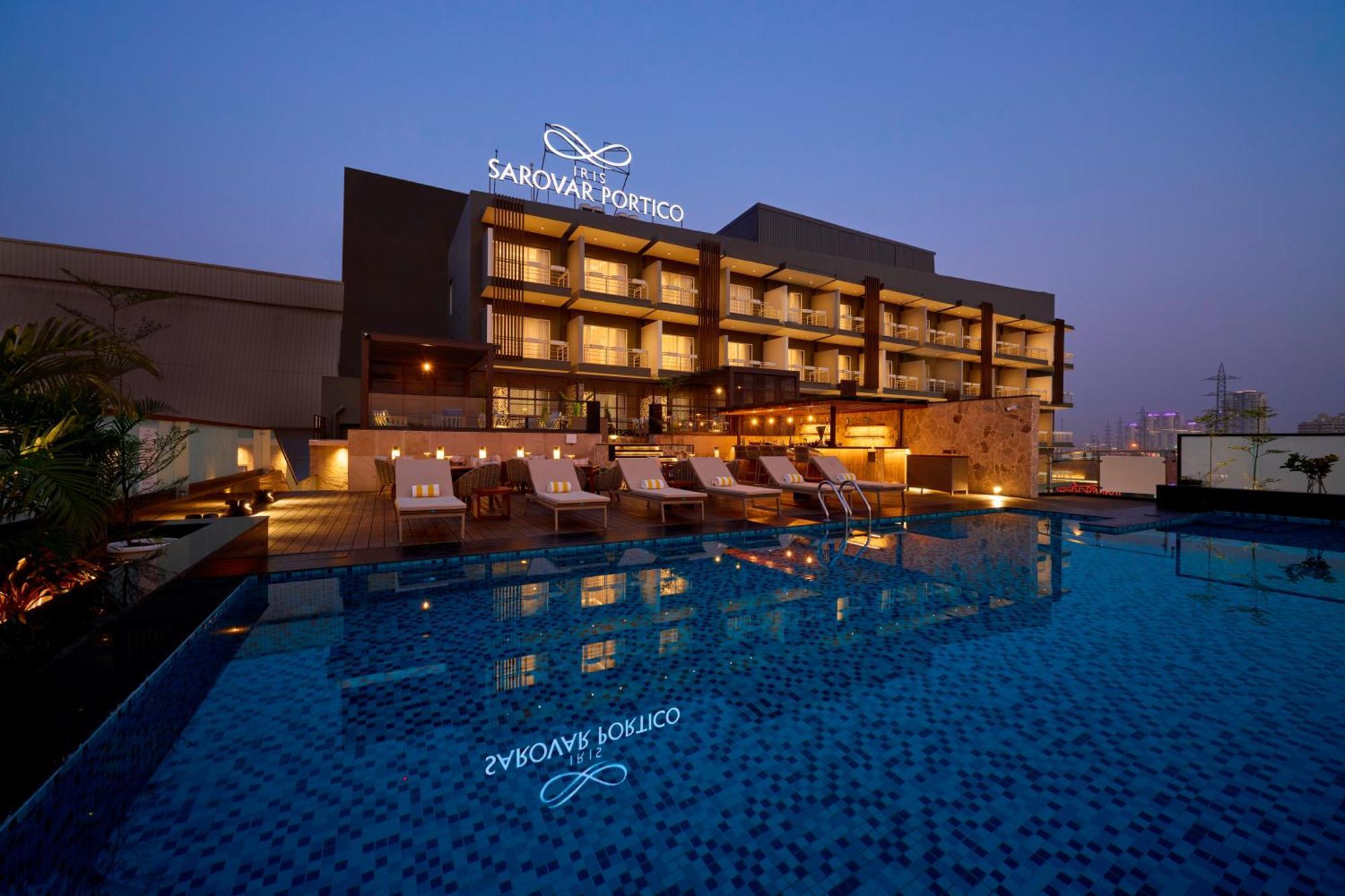 Iris Sarovar Portico 古尔冈 外观 照片
