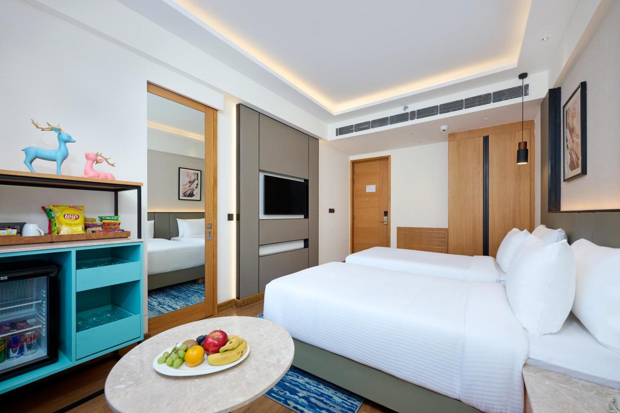 Iris Sarovar Portico 古尔冈 外观 照片
