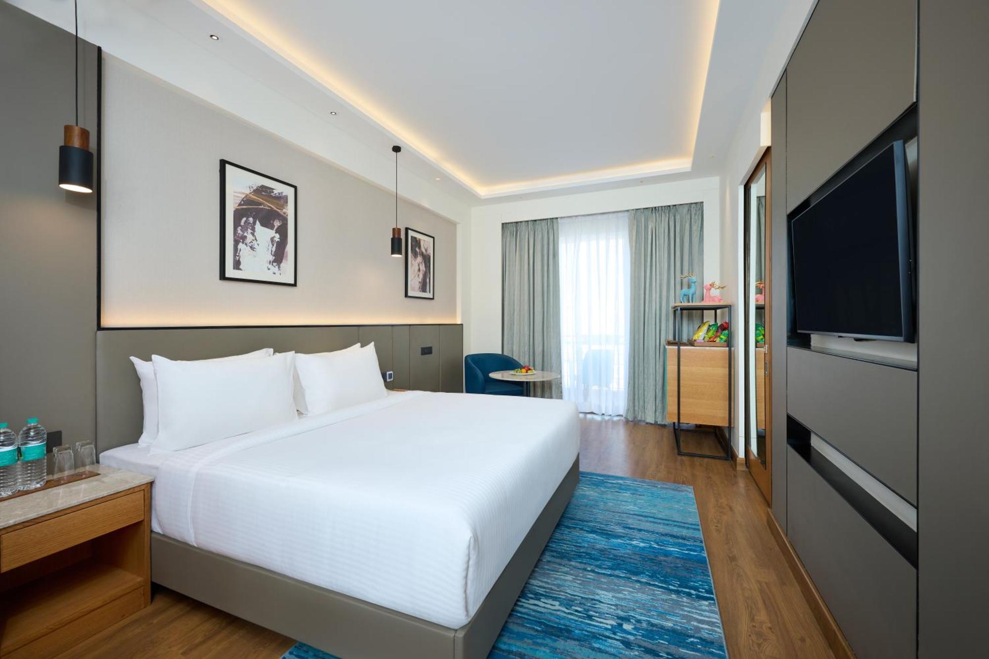 Iris Sarovar Portico 古尔冈 外观 照片